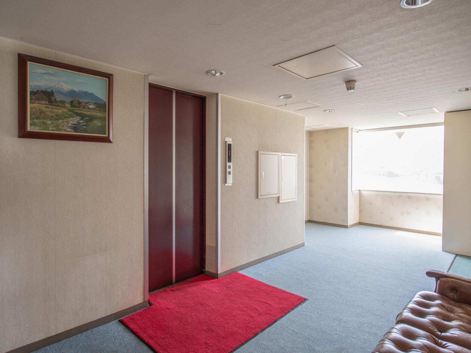 Oyo ホテル サンプラザ 笛吹石和 笛吹市 エクステリア 写真